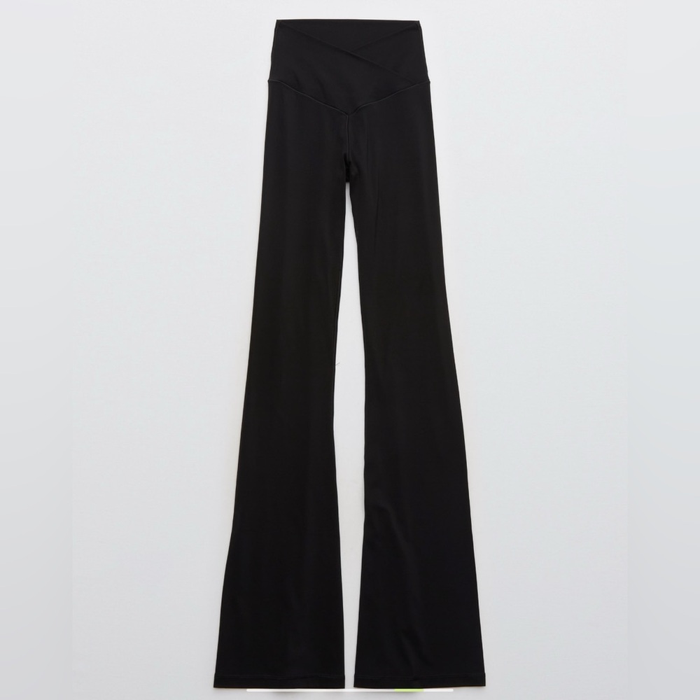 Aerie Offline Real Me High Waisted Crossover Flare Leggings!
